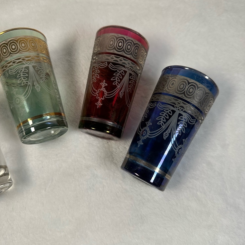 Vintage Egyptian Tea Glasses Set of 4 Etched Boho Colored Drinking Glasses - Picture 3 of 9